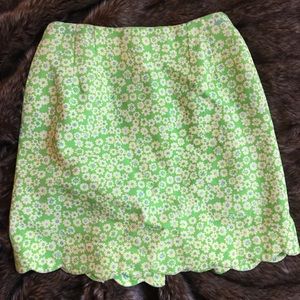 Lilly Pulitzer daisy scallop edge skirt